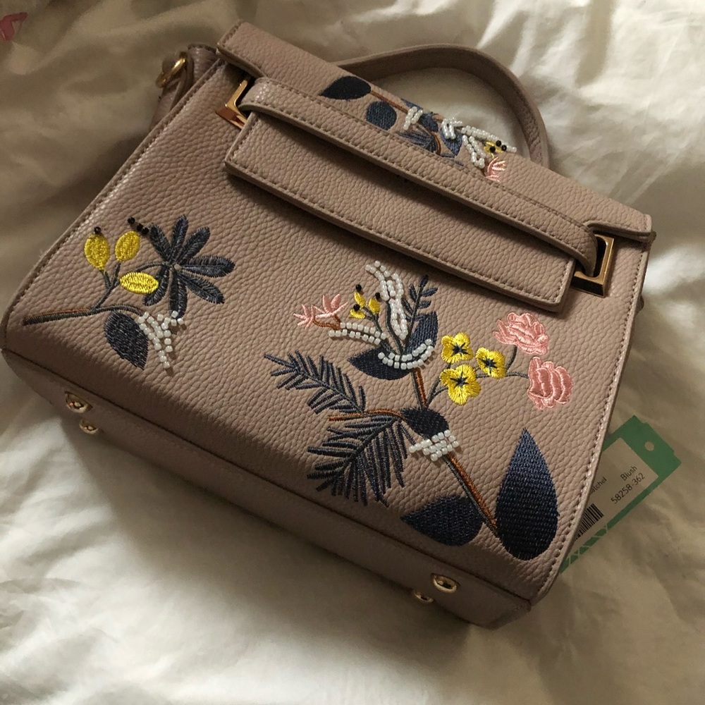 NWT urban expressions crossbody